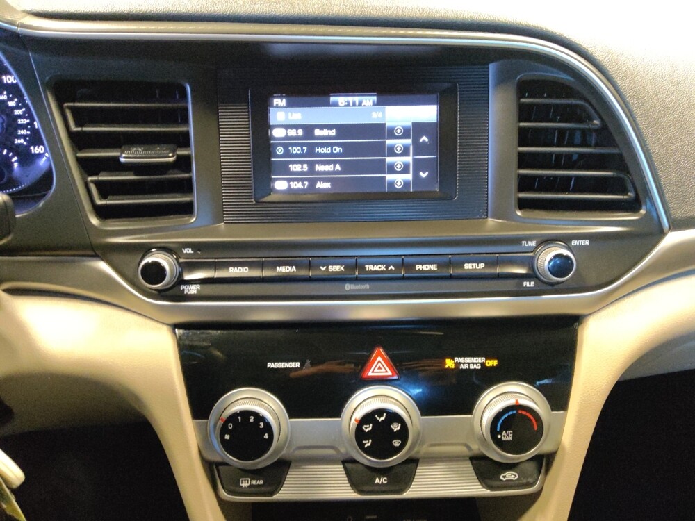 2019 Hyundai Elantra in Phoenix, AZ 85015 - 18104323 25