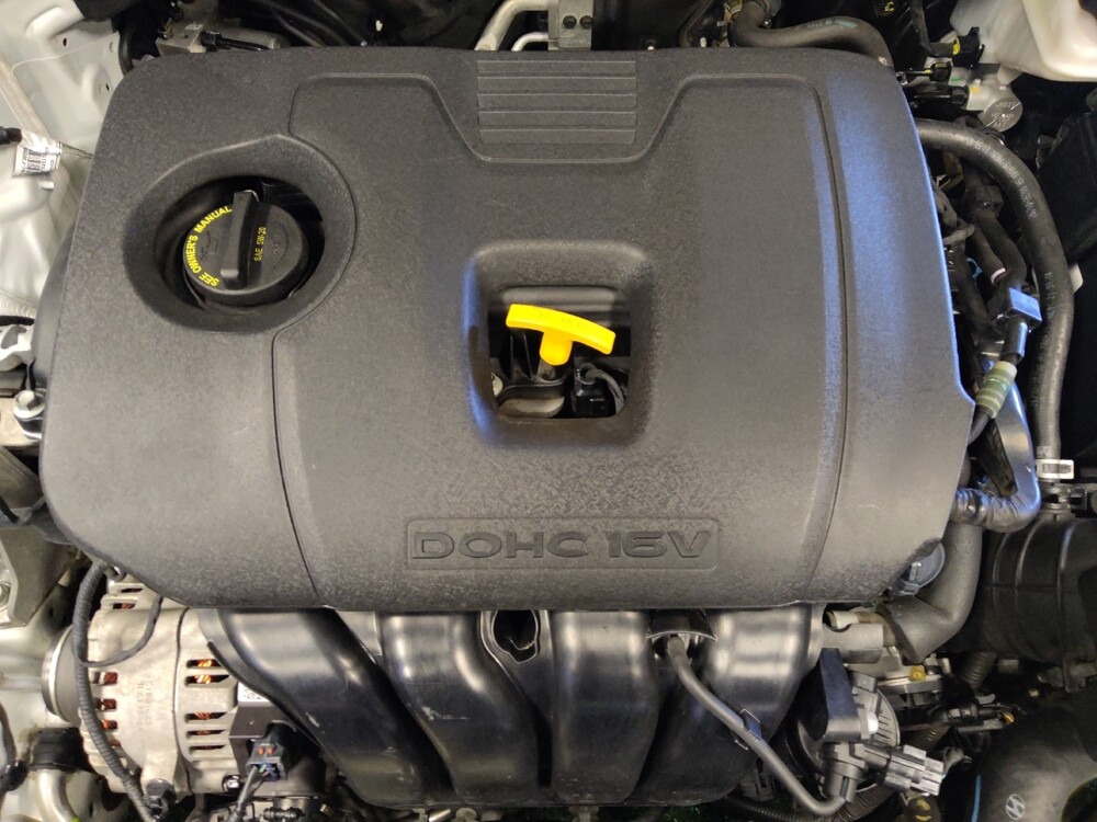 2019 Hyundai Elantra in Phoenix, AZ 85015 - 18104323 30