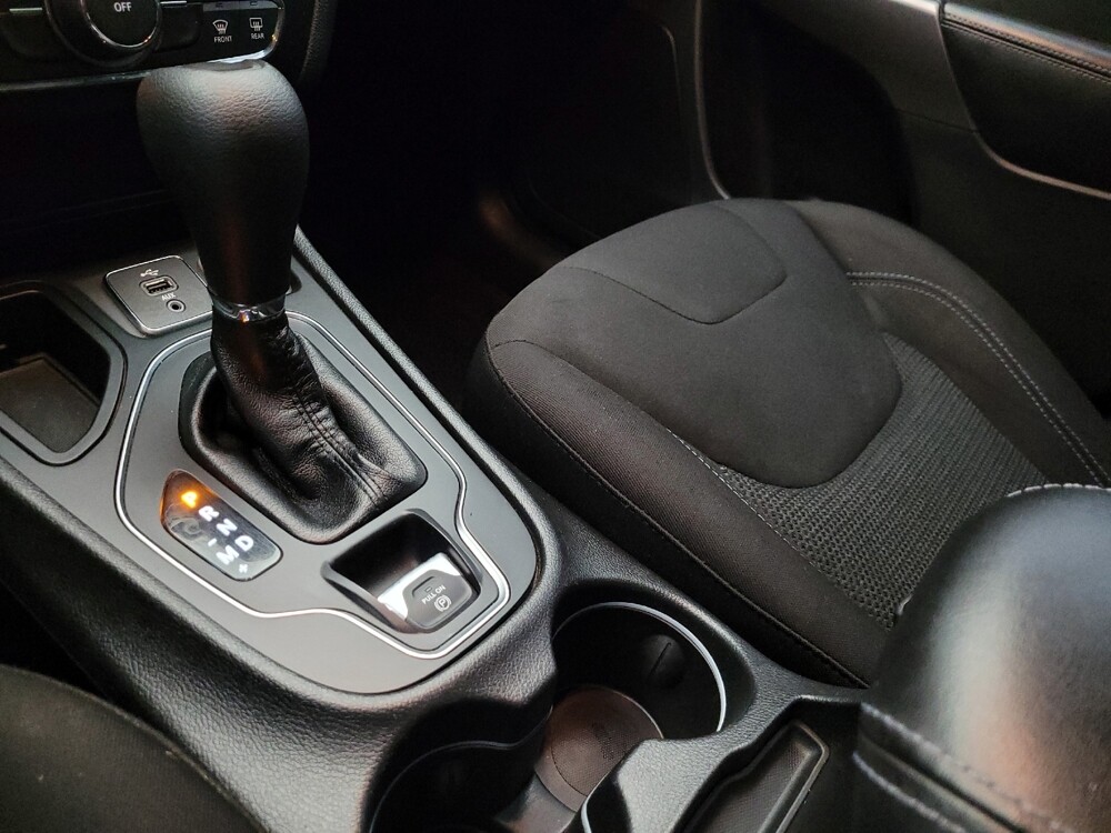 2019 Jeep Cherokee in Albuquerque, NM 87123 - 18104324 26