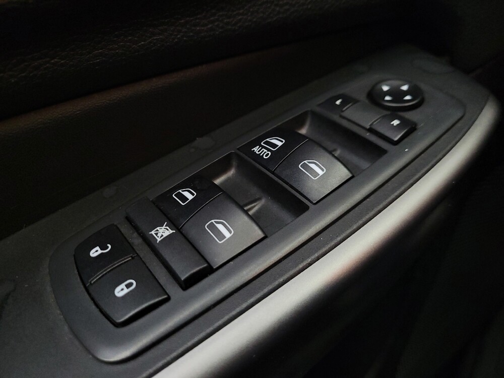 2019 Jeep Cherokee in Albuquerque, NM 87123 - 18104324 27