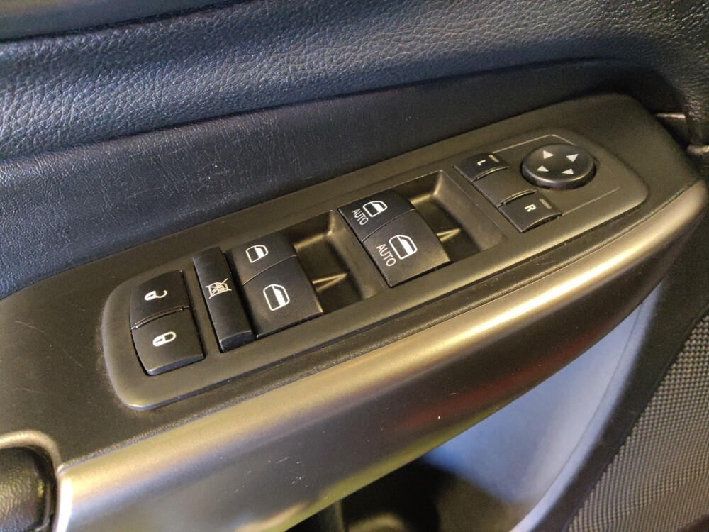 2019 Jeep Cherokee in Albuquerque, NM 87113 - 18104328 27