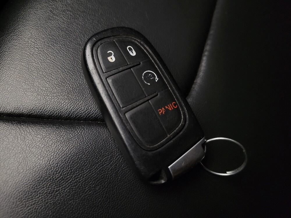 2019 Jeep Cherokee in Albuquerque, NM 87113 - 18104328 32