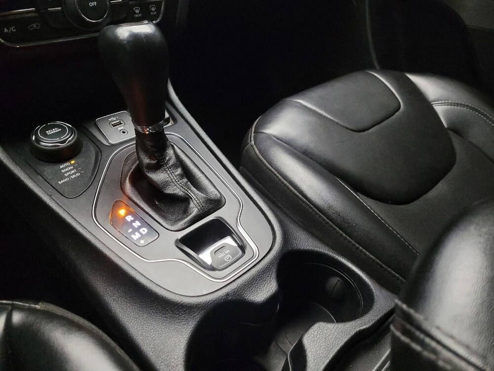 2019 Jeep Cherokee in Albuquerque, NM 87113 - 18104328 26