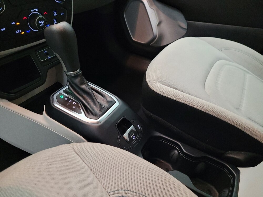 2021 Jeep Renegade in Phoenix, AZ 85015 - 18104330 26