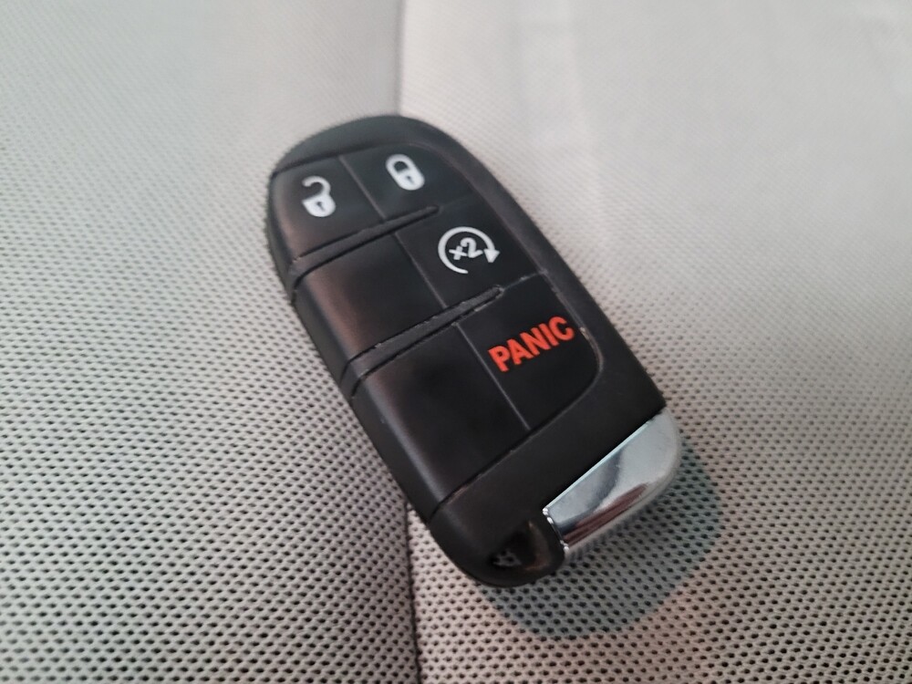 2021 Jeep Renegade in Phoenix, AZ 85015 - 18104330 32