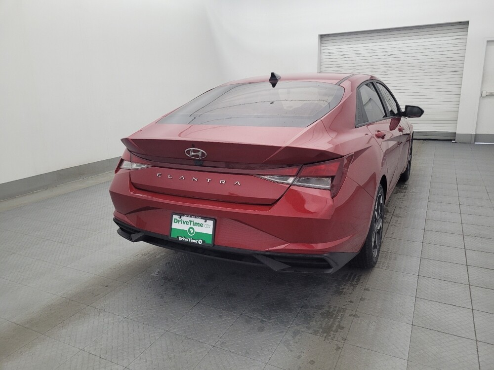 2023 Hyundai Elantra in Ocala, FL 34471 - 18104340 7