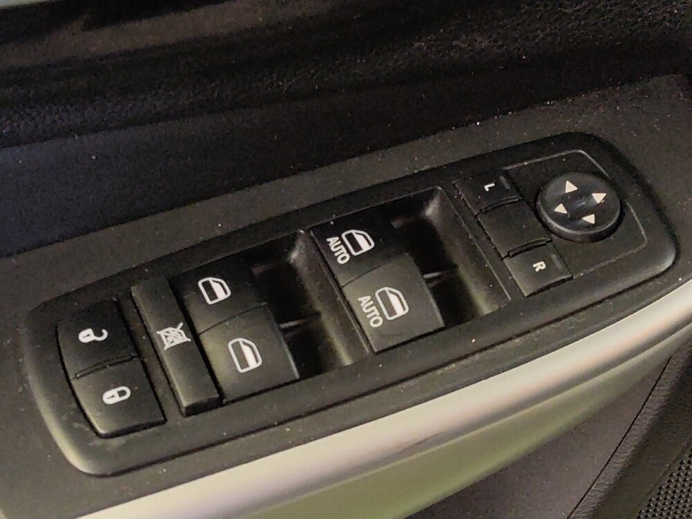 2018 Jeep Cherokee in Tallahassee, FL 32304 - 18104341 27