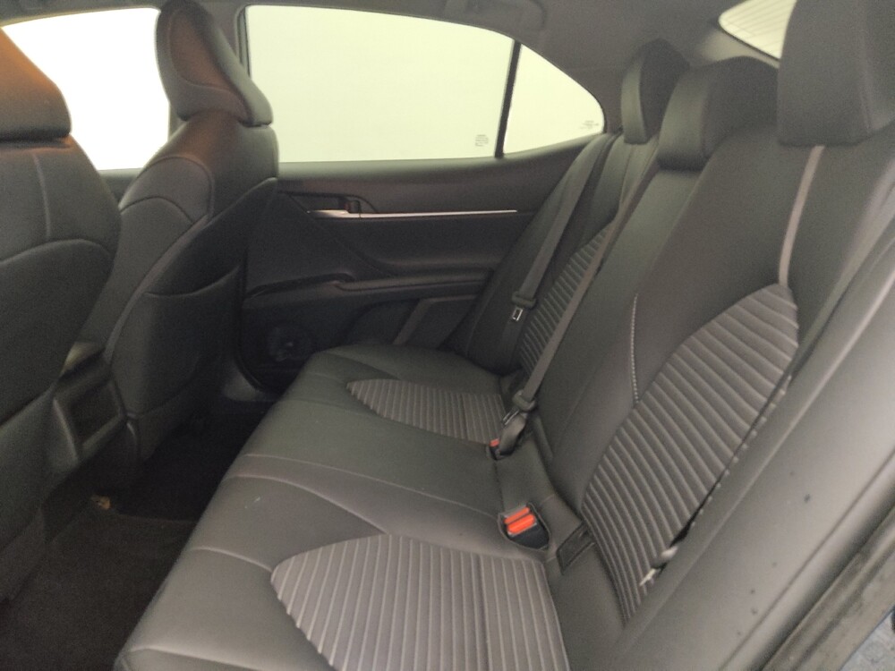 2019 Toyota Camry in Lakeland, FL 33815 - 18104342 18