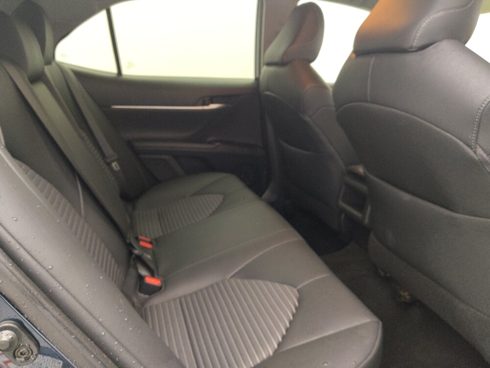 2019 Toyota Camry in Lakeland, FL 33815 - 18104342 19