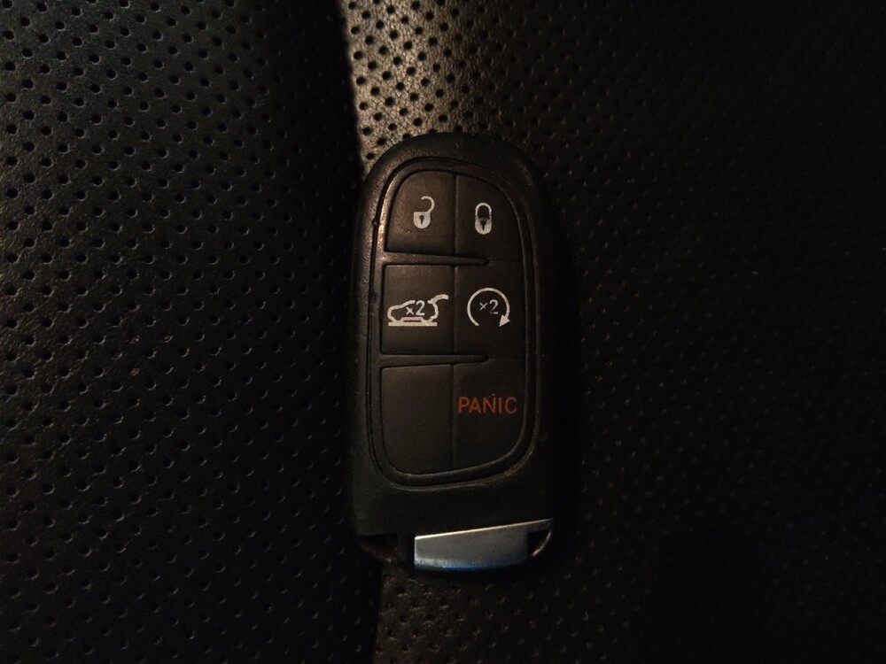 2020 Jeep Cherokee in Savannah, GA 31419 - 18104363 32