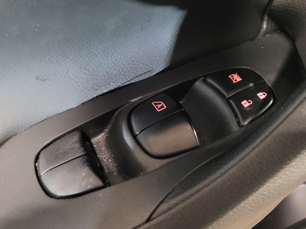 2018 Nissan Altima in Hialeah, FL 33014 - 18104365 27