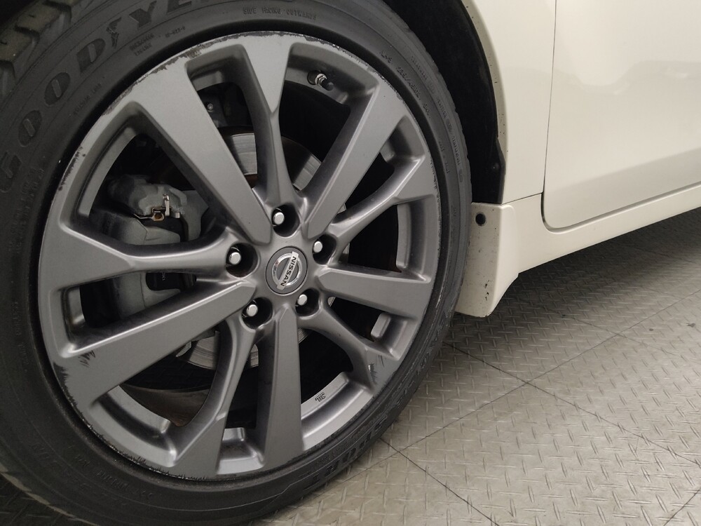 2018 Nissan Altima in Hialeah, FL 33014 - 18104365 31