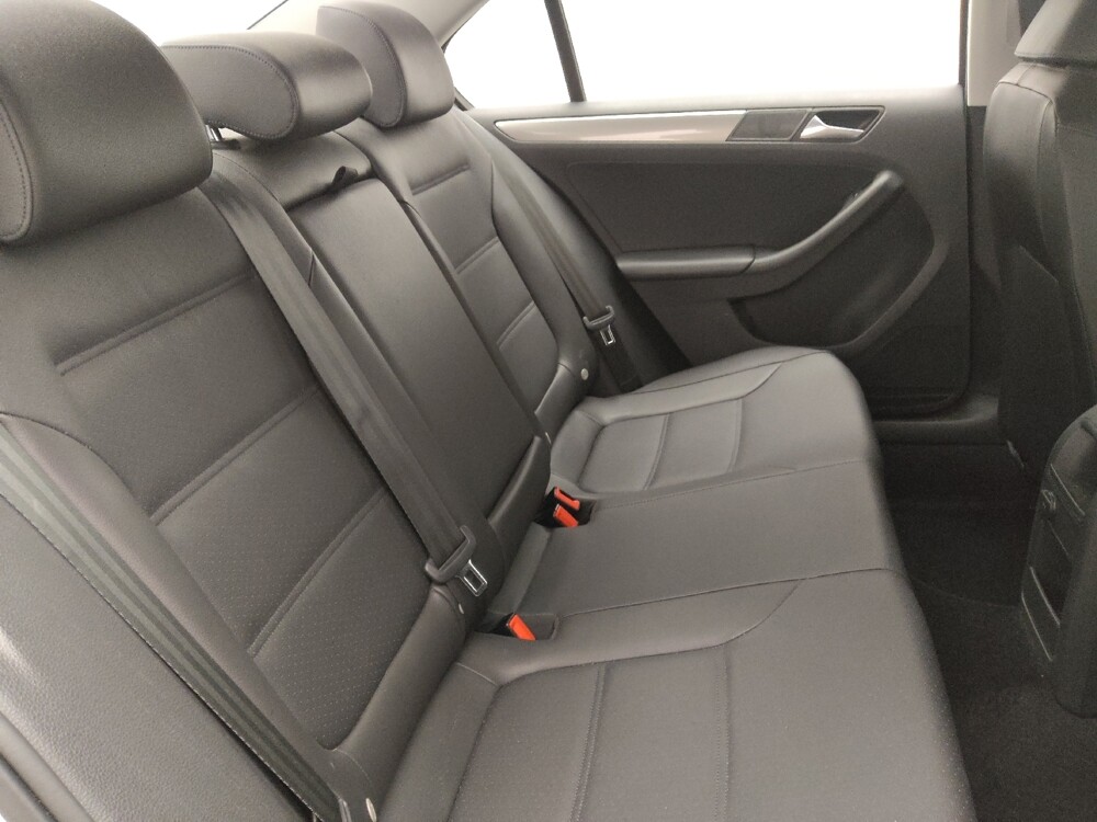 2018 Volkswagen Jetta in Gainesville, FL 32609 - 18104369 19