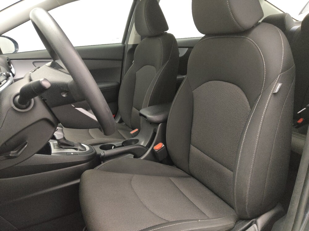 2023 Kia Forte in Pensacola, FL 32505 - 18104375 17