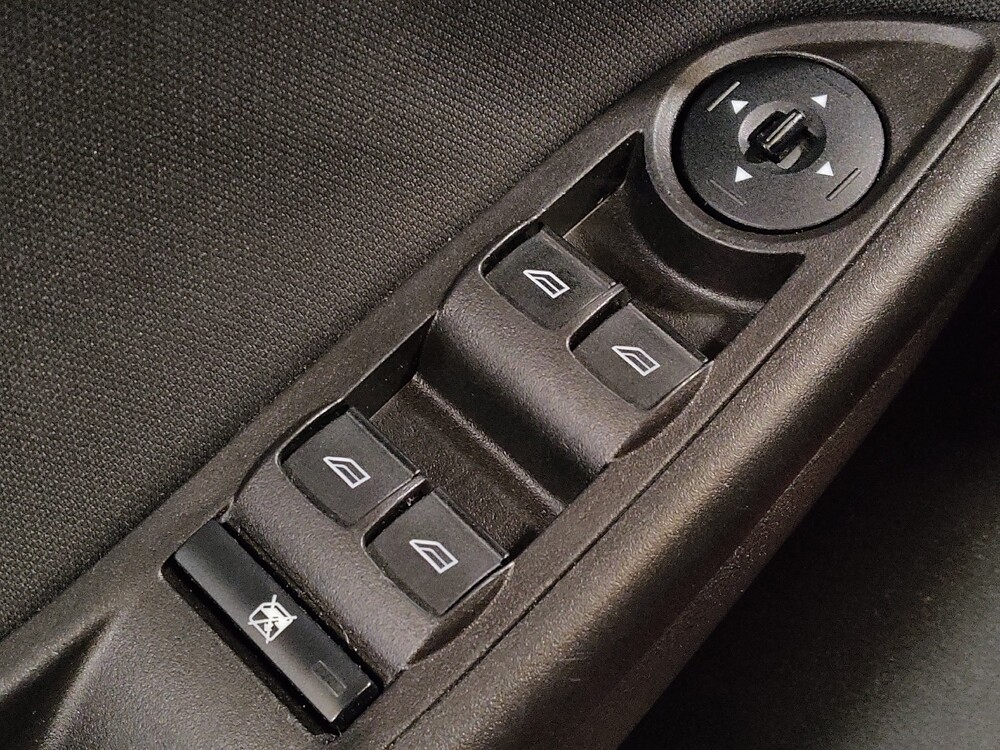 2017 Ford Focus in Marietta, GA 30062 - 18104378 27