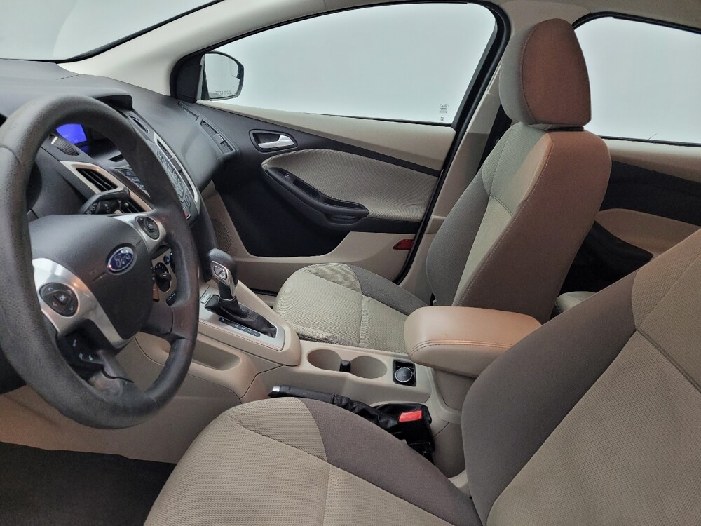 2013 Ford Focus in Columbia, SC 29210 - 18104398 17