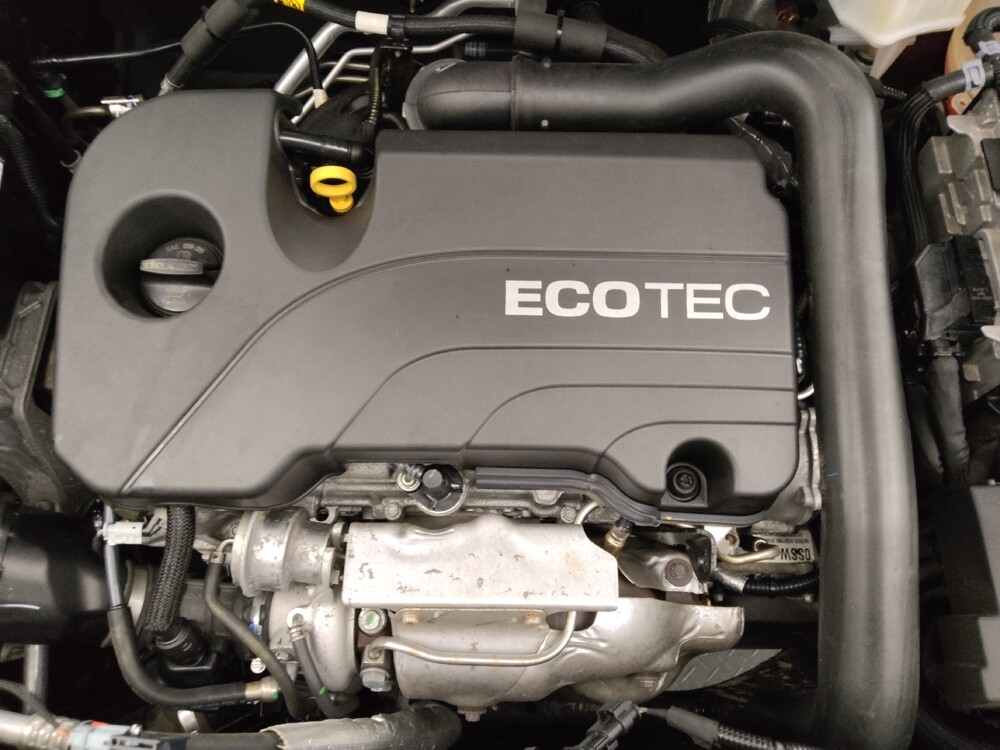 2020 Chevrolet Equinox in Denver, CO 80012 - 18104409 30