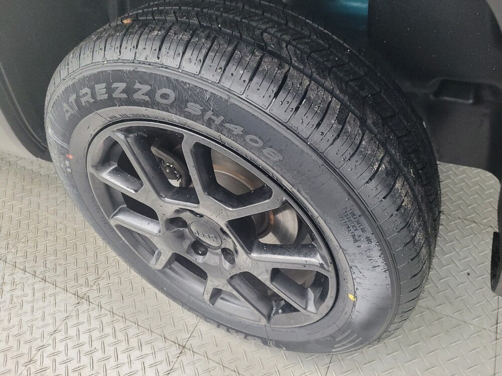 2020 Jeep Renegade in Houston, TX 77034 - 18104423 31