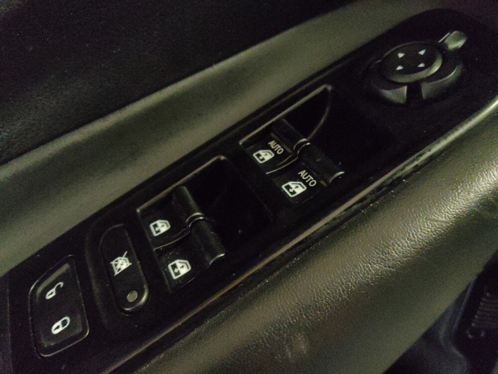 2020 Jeep Renegade in Houston, TX 77034 - 18104423 27