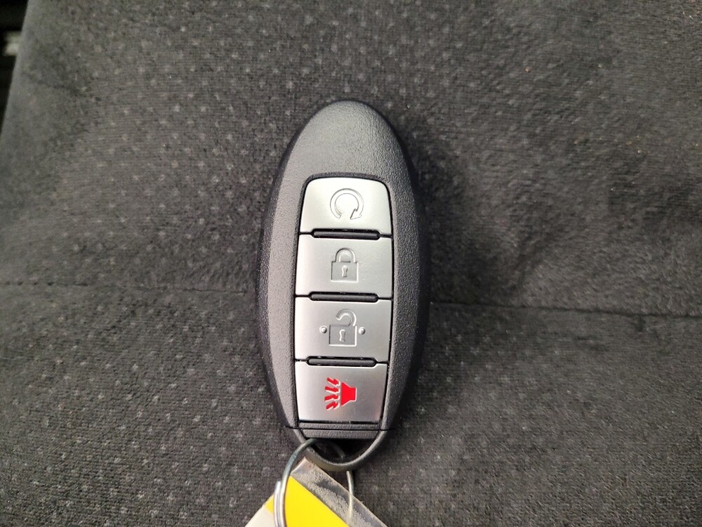 2017 Nissan Murano in Eastpointe, MI 48021 - 18104434 32