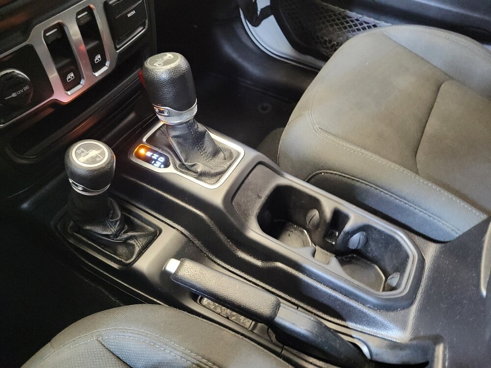 2018 Jeep Wrangler in Toledo, OH 43617 - 18104436 26