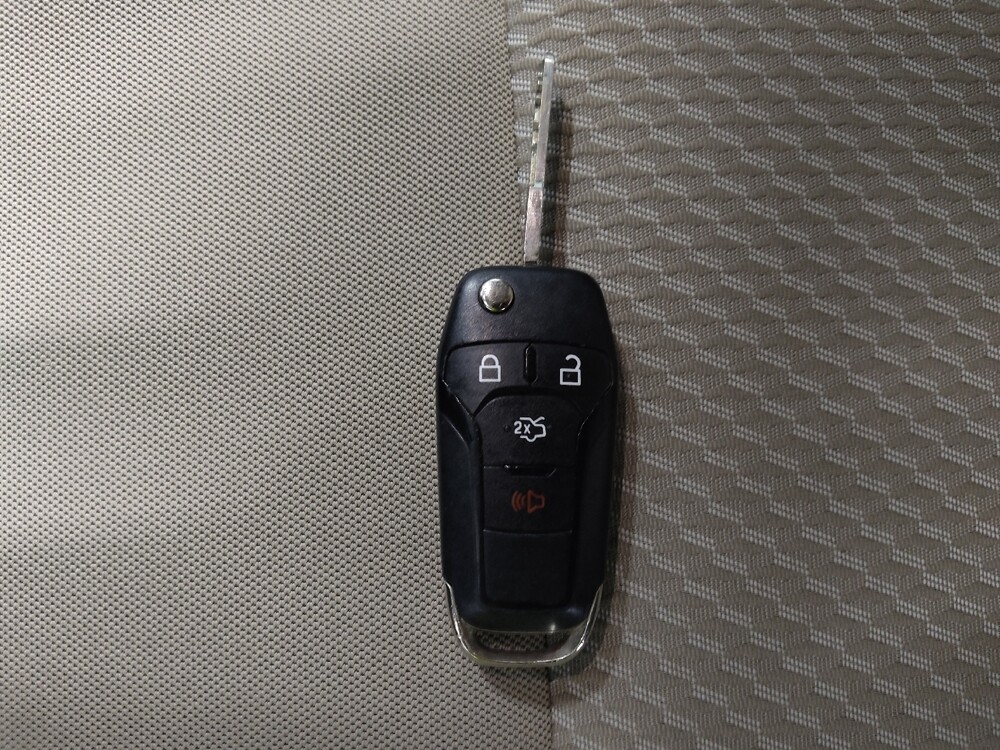 2020 Ford Explorer in Columbus, OH 43231 - 18104438 32