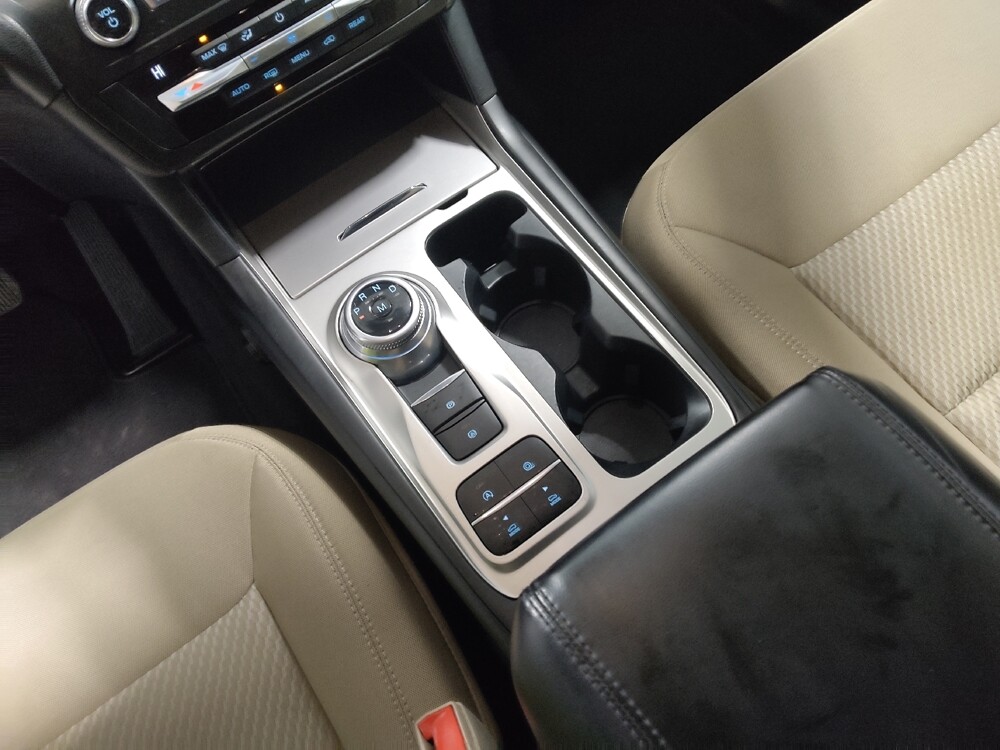 2020 Ford Explorer in Columbus, OH 43231 - 18104438 26