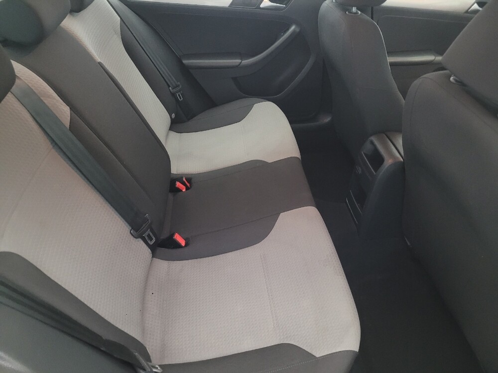 2017 Volkswagen Jetta in Pittsburgh, PA 15237 - 18104453 19