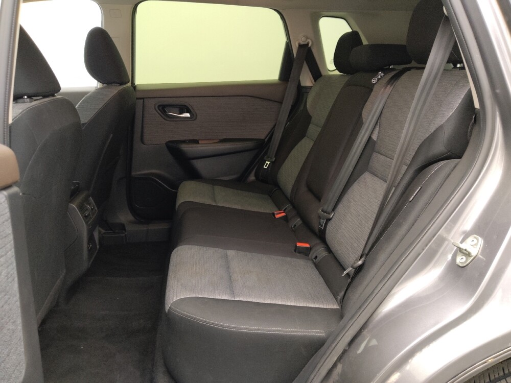 2023 Nissan Rogue in Independence, MO 64055 - 18104465 18