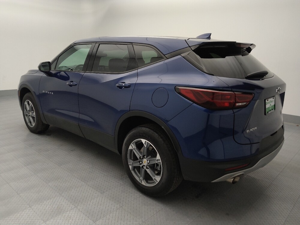 2023 Chevrolet Blazer in Springfield, MO 65807 - 18104467 3