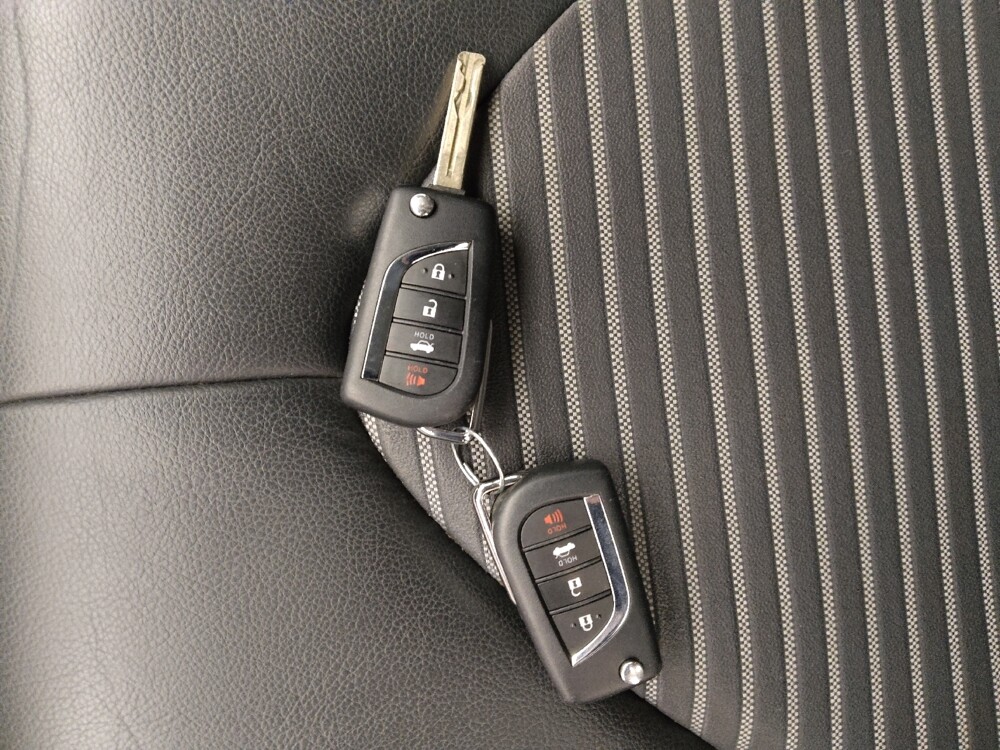 2022 Toyota Camry in Independence, MO 64055 - 18104468 32