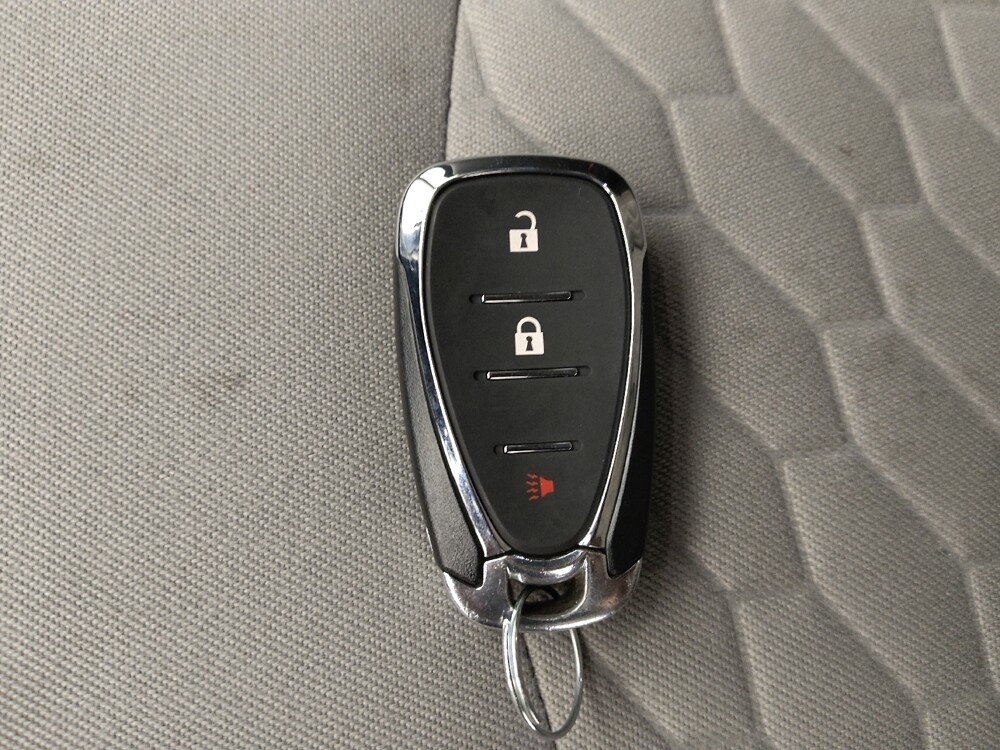 2019 Chevrolet Equinox in Springfield, MO 65807 - 18104470 32