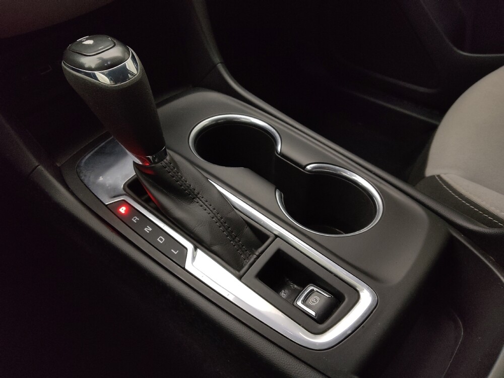 2019 Chevrolet Equinox in Springfield, MO 65807 - 18104470 26