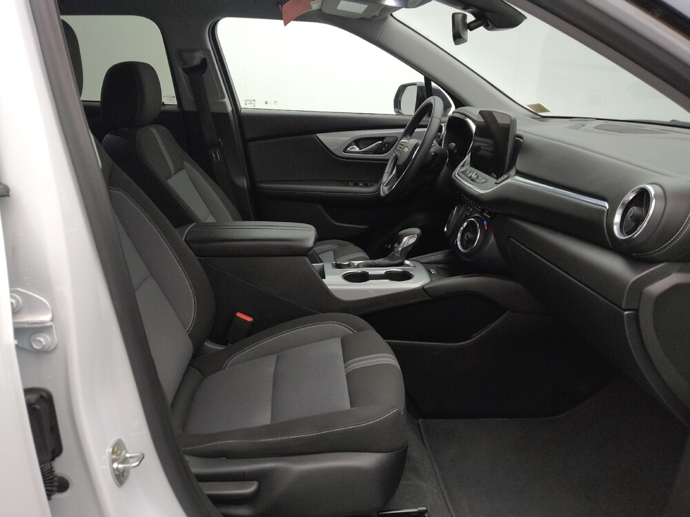 2024 Chevrolet Blazer in Independence, MO 64055 - 18104472 21