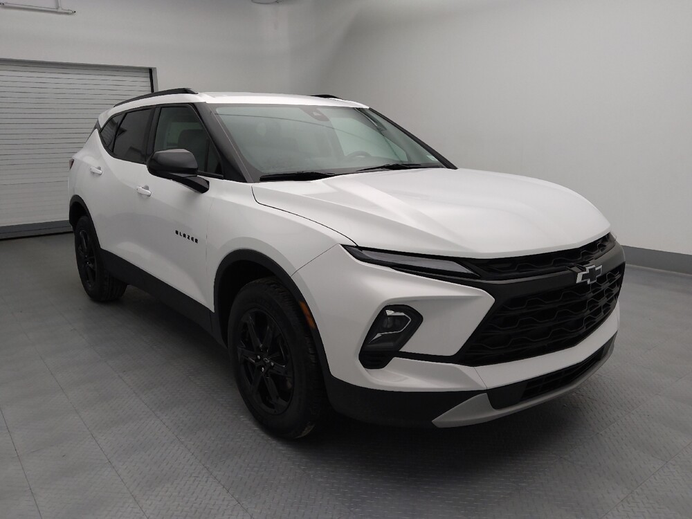 2024 Chevrolet Blazer in Independence, MO 64055 - 18104472 13