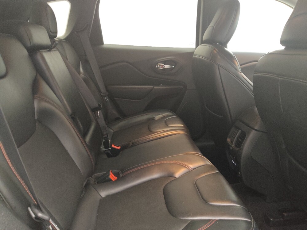 2020 Jeep Cherokee in Des Moines, IA 50310 - 18104474 19