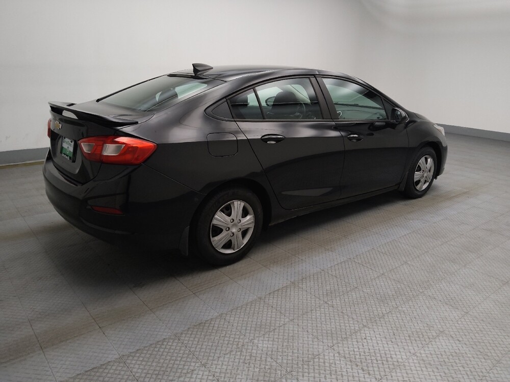 2017 Chevrolet Cruze in Lombard, IL 60148 - 18104475 10