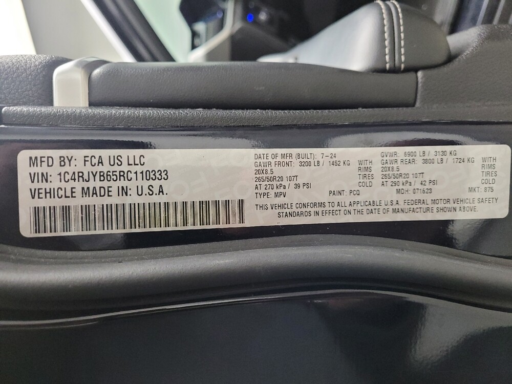 2024 Jeep Grand Cherokee in Grand Rapids, MI 49508 - 18104482 33