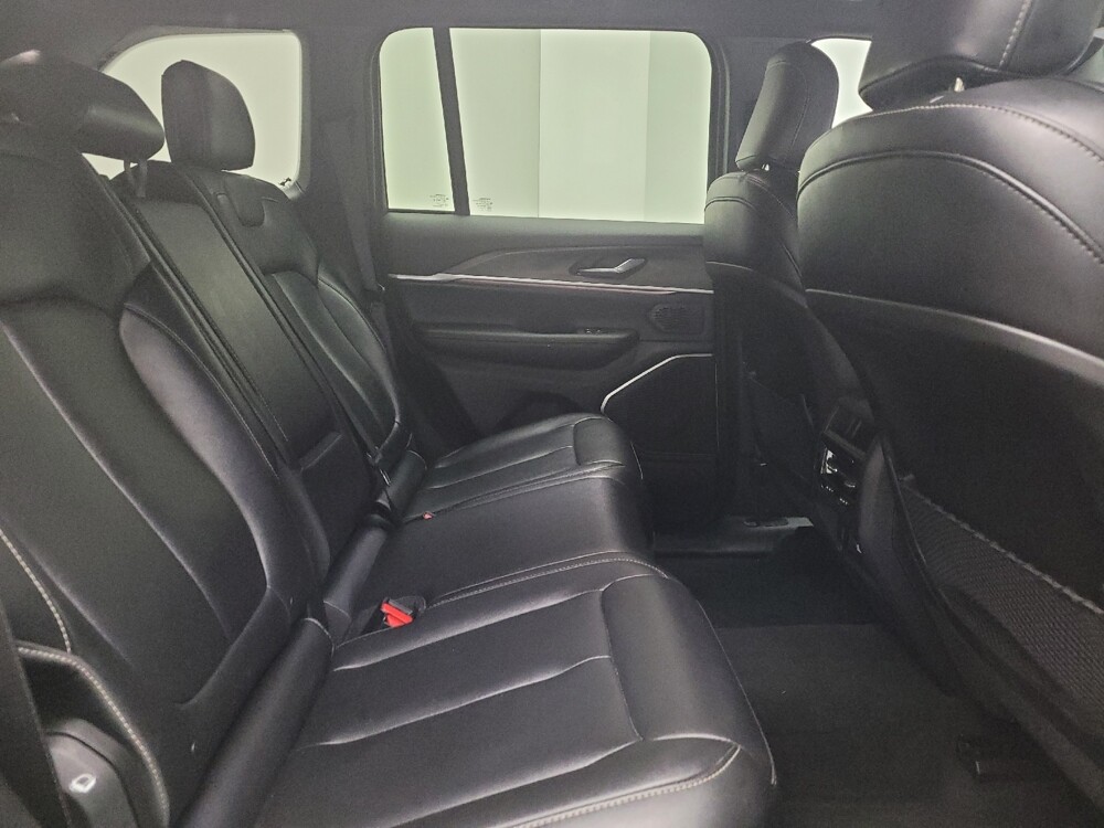 2024 Jeep Grand Cherokee in Grand Rapids, MI 49508 - 18104482 19