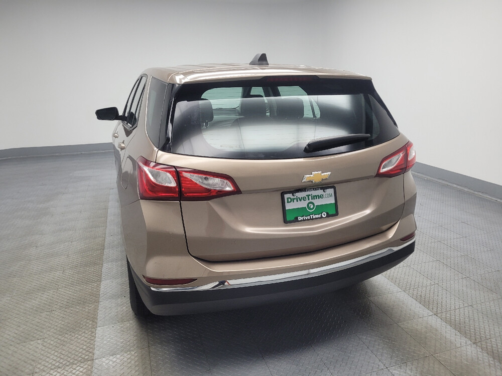 2018 Chevrolet Equinox in Eastpointe, MI 48021 - 18104485 6