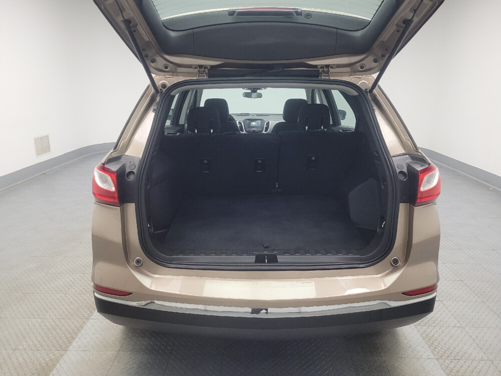 2018 Chevrolet Equinox in Eastpointe, MI 48021 - 18104485 29