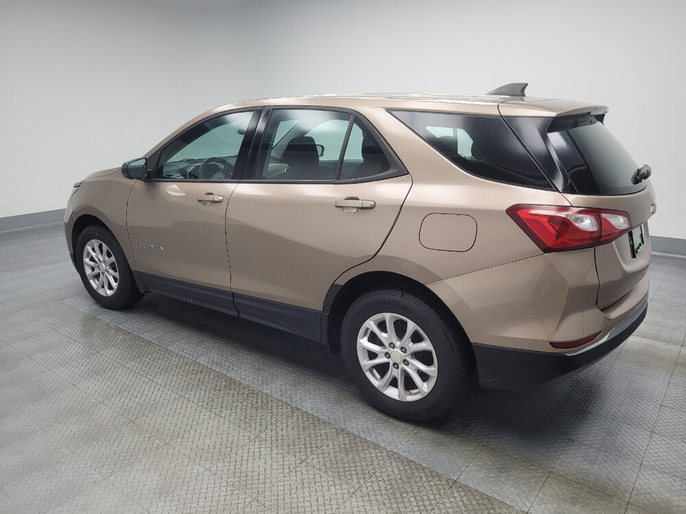 2018 Chevrolet Equinox in Eastpointe, MI 48021 - 18104485 3