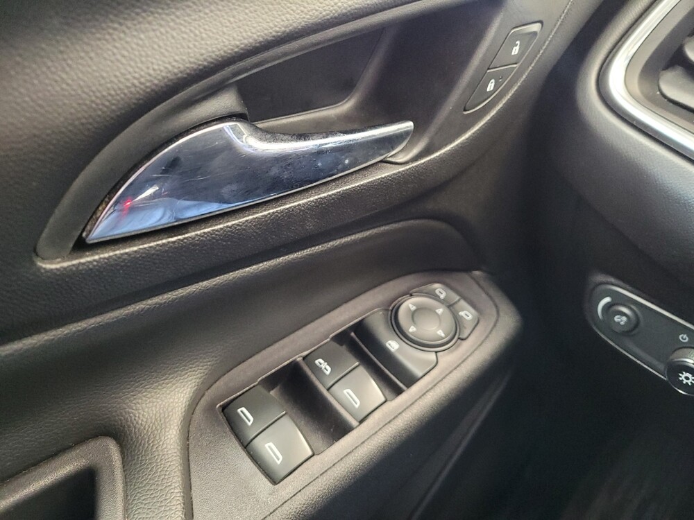 2019 Chevrolet Equinox in Toledo, OH 43617 - 18104486 27