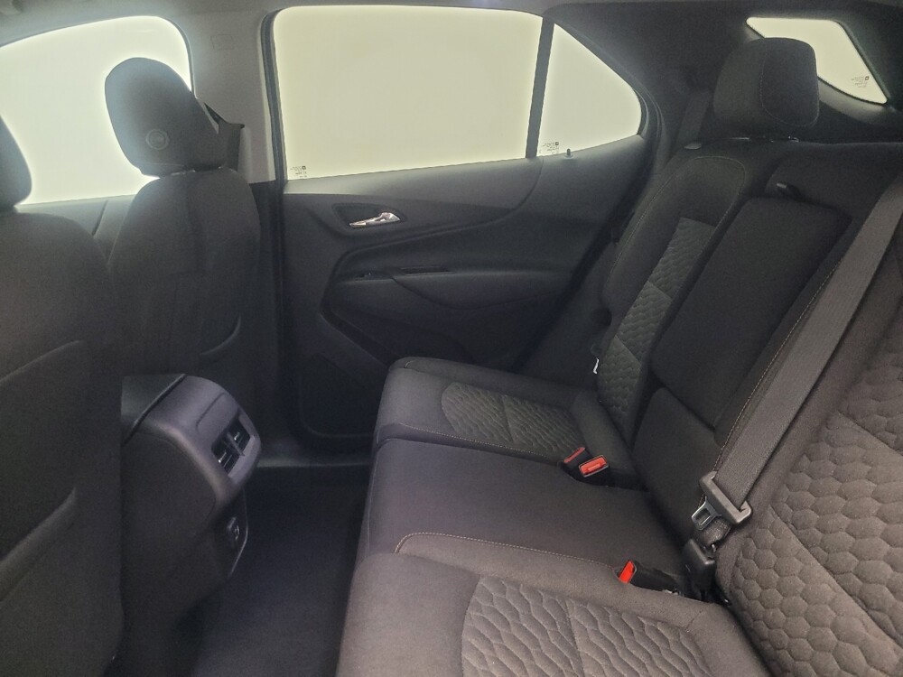 2021 Chevrolet Equinox in Indianapolis, IN 46219 - 18104490 18