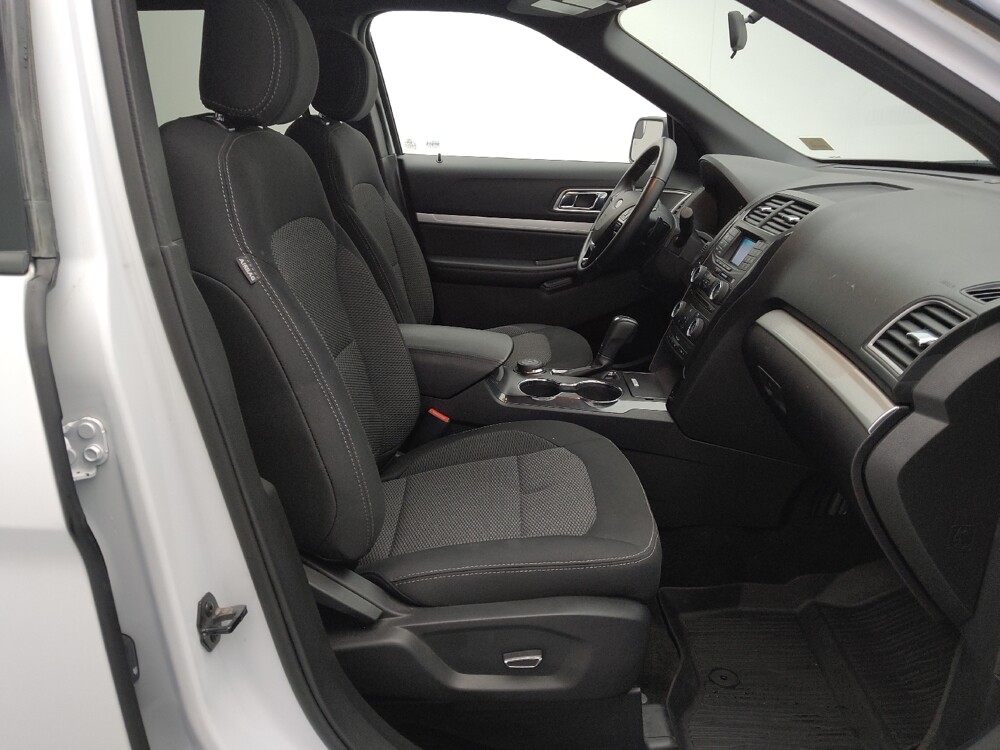 2017 Ford Explorer in Springfield, MO 65807 - 18104501 21
