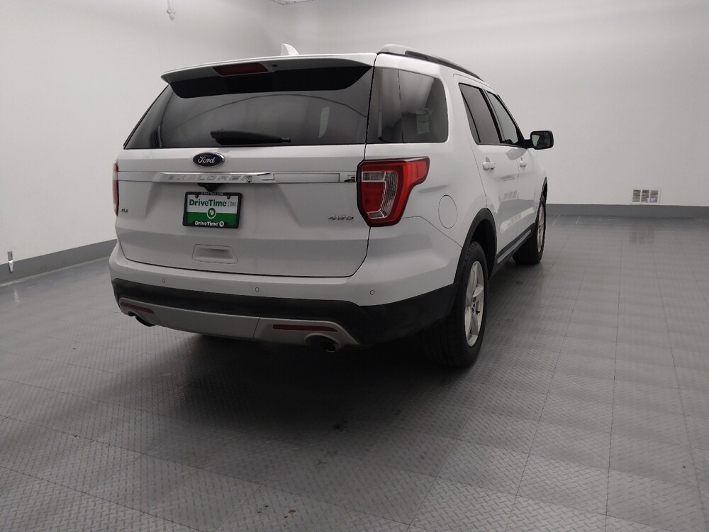 2017 Ford Explorer in Springfield, MO 65807 - 18104501 9