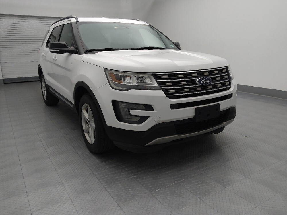 2017 Ford Explorer in Springfield, MO 65807 - 18104501 13