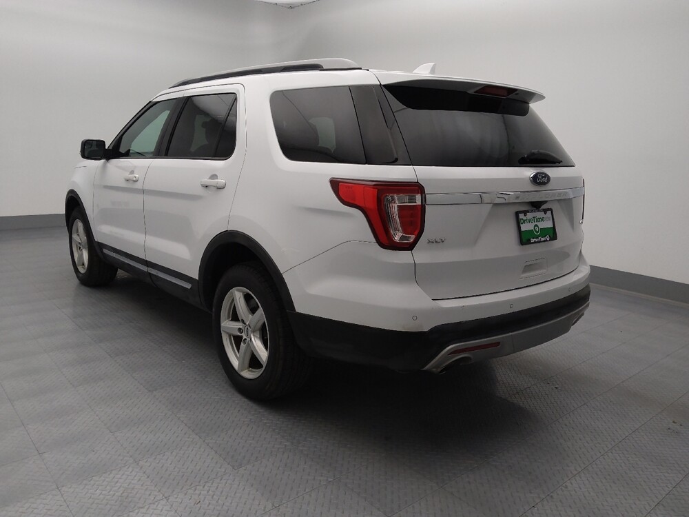 2017 Ford Explorer in Springfield, MO 65807 - 18104501 3