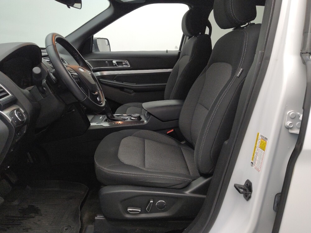 2017 Ford Explorer in Springfield, MO 65807 - 18104501 17