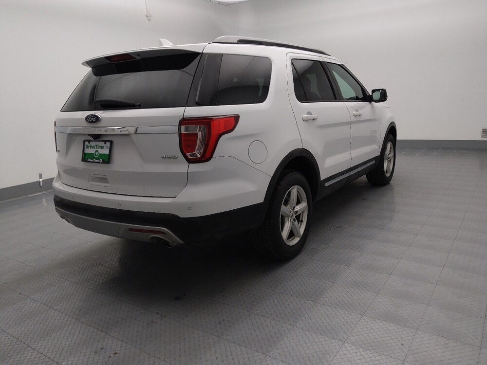 2017 Ford Explorer in Springfield, MO 65807 - 18104501 10